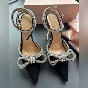 MACH & MACH Black Pointed-Toe Heels with Crystal Bow Embellishments